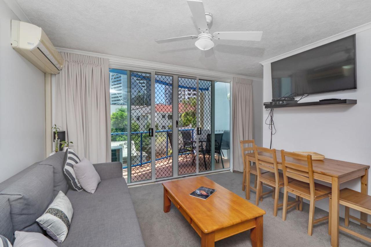 Surfers Beach Resort One โกลด์โคสต์ ภายนอก รูปภาพ